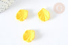 Breloque coquillage jaune effet caoutchouc 20 mm, perles plastique,x5 G7291