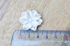 Cabochon fleur résine blanche nacrée 24mm, création bijoux DIY, X2 G4388