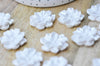 Cabochon fleur résine blanche nacrée 24mm, création bijoux DIY, X2 G4388