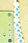 Perle coeur nacre blanche mauvais oeil bleu clair, fournitures créatives,chance, cabochon nacre, gri-gri,12mm ,x 10,G3405